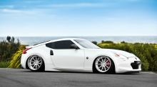 White Nissan 370Z    